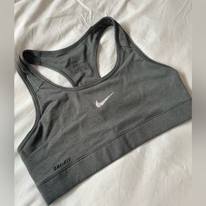Nike Pro Sports Bra